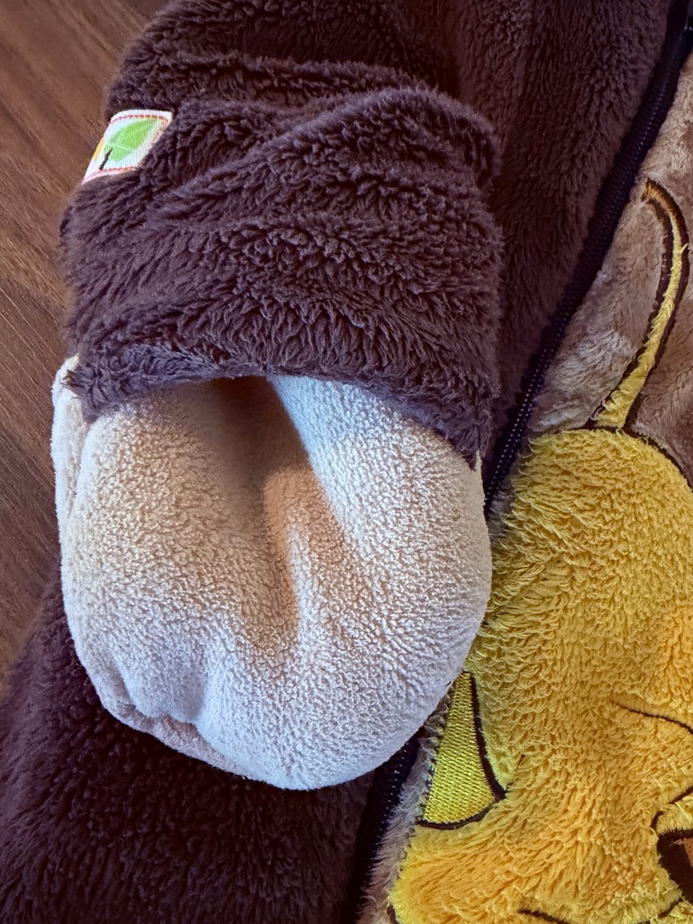 Disney Simba Snowsuit - Picture 4 of 12